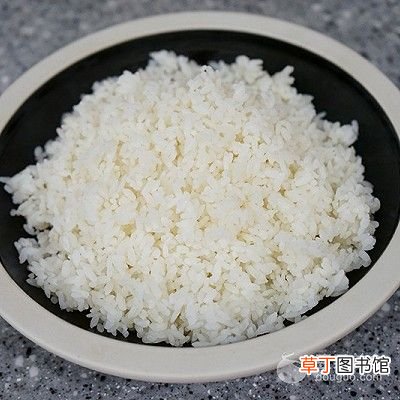 腊肠炒饭 腊肠炒饭的做法