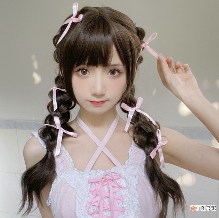 麻花辫怎么扎好看学生