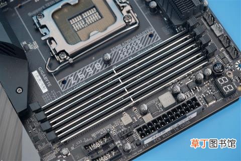 Inte 12代酷睿座驾！技嘉Z690 AORUS MASTER主板图赏
