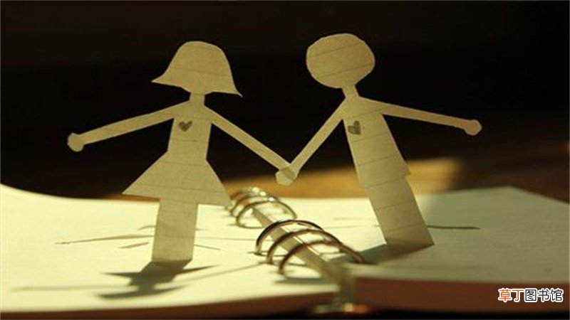 属狗女生的性格和脾气