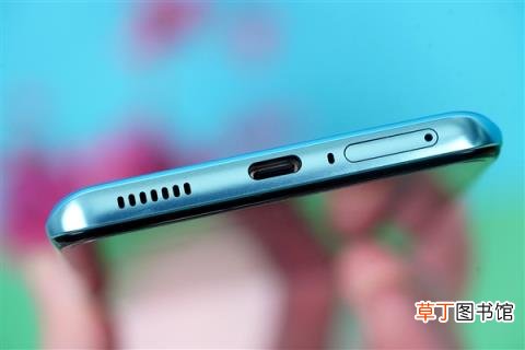 120Hz高刷+5000大电池 vivo T1电光青图赏