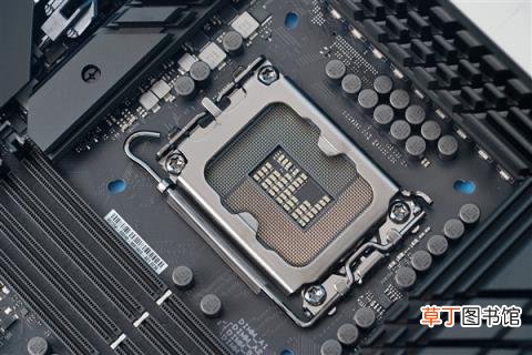 12代酷睿标杆坐骑！华硕ROG MAXIMUS Z690 HERO主板图赏