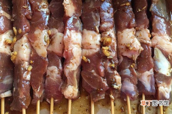 正宗羊肉串的腌制方法