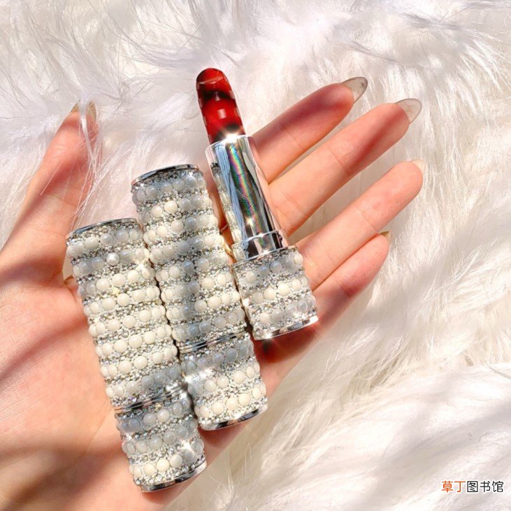 化妆都用什么化妆品