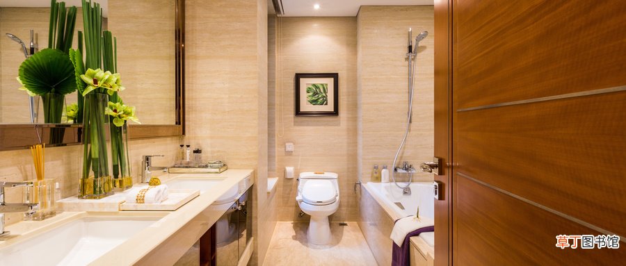 马桶堵了但还缓慢下水怎么办