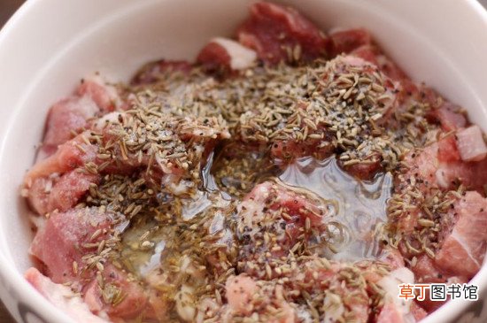 自己烧烤羊肉串怎么腌制