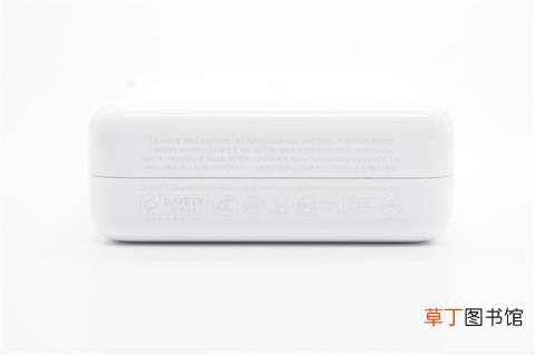 苹果140W氮化镓充电器深度拆解：一如既往的高
