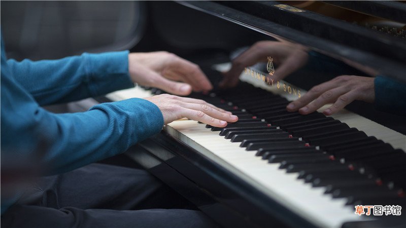 钢琴和电钢琴的区别