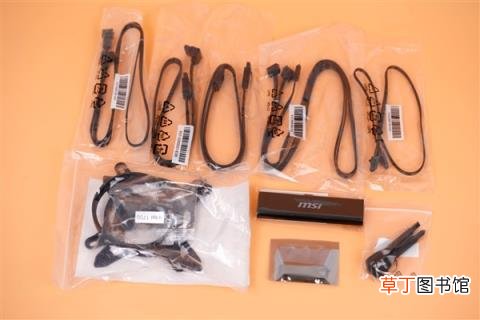 12代酷睿“座驾”！微星MPG Z690 CARBON WIFI暗黑主板图赏