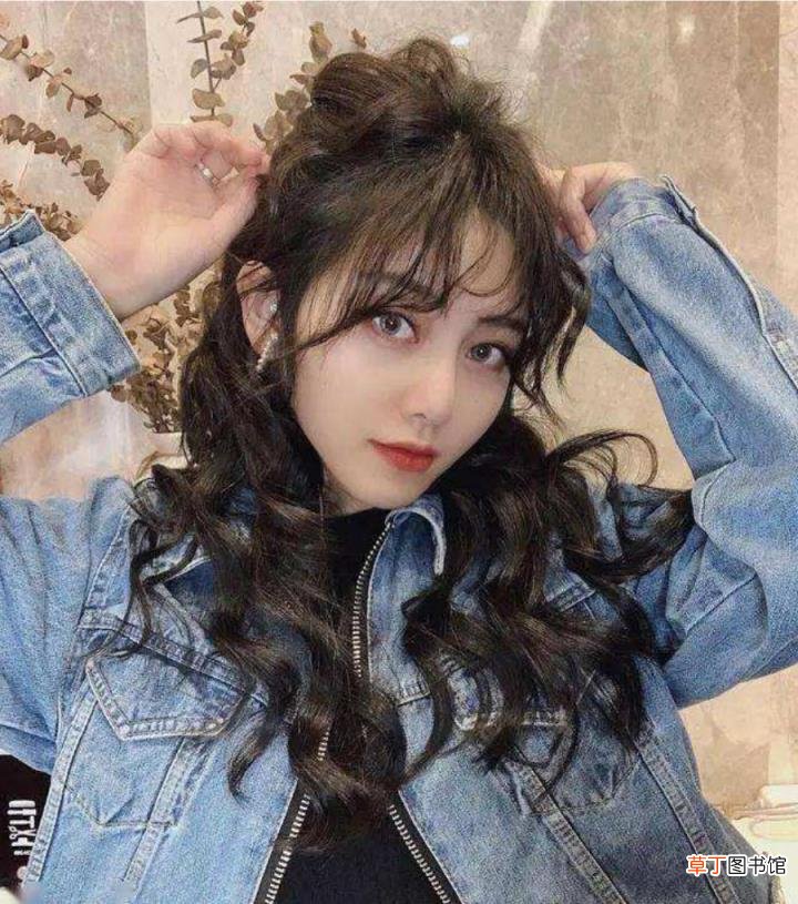 烫发后每天怎么打理 卷发如何打理