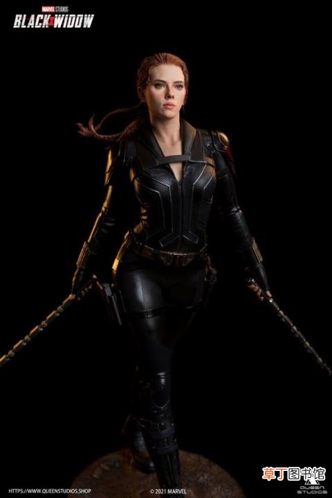 皇后工作室《黑寡妇》电影寡姐1/4全身像 售价4280元