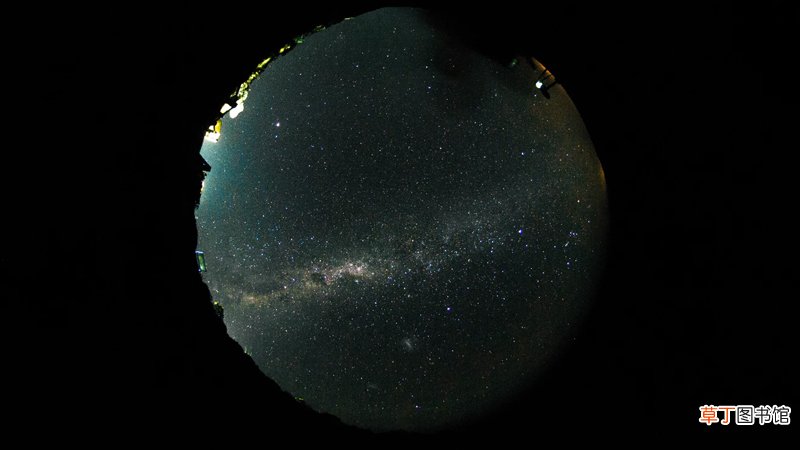 黑洞是什么意思