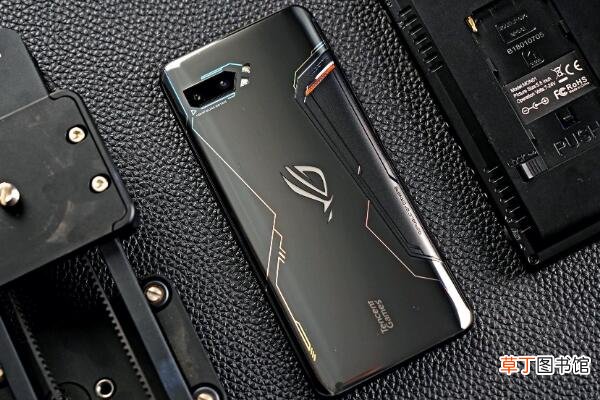 rog2精英版和经典版有什么区别