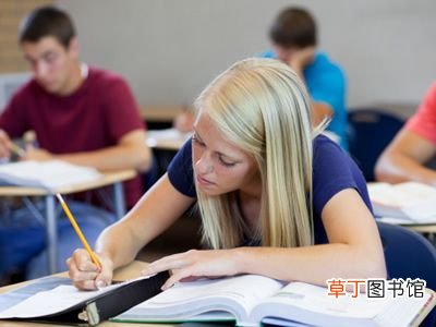 大学生爱情观！ 大学生如何保持正确的恋爱观？