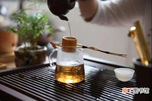 赞美茶的诗句经典语录 与茶有关的诗句名言