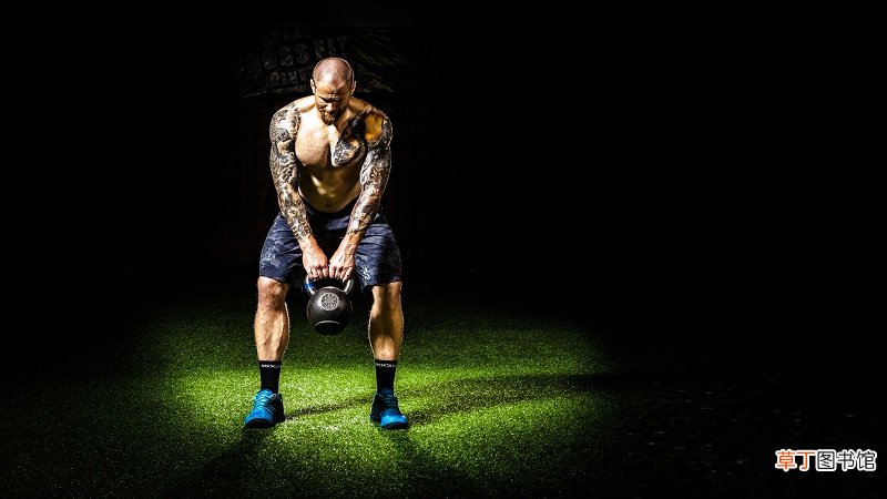 男生练哪几块肌肉穿衣服好看