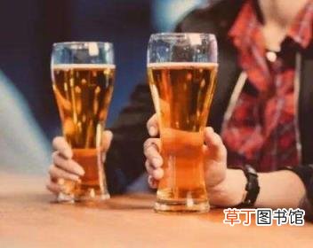 喝酒的段子精辟句子 喝酒霸气幽默的句子