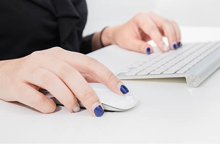 女性做这三件事时要先深呼吸醒醒脑，别等子宫没救了后悔