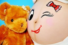 胎儿发育：胎儿会哭会笑吗？
