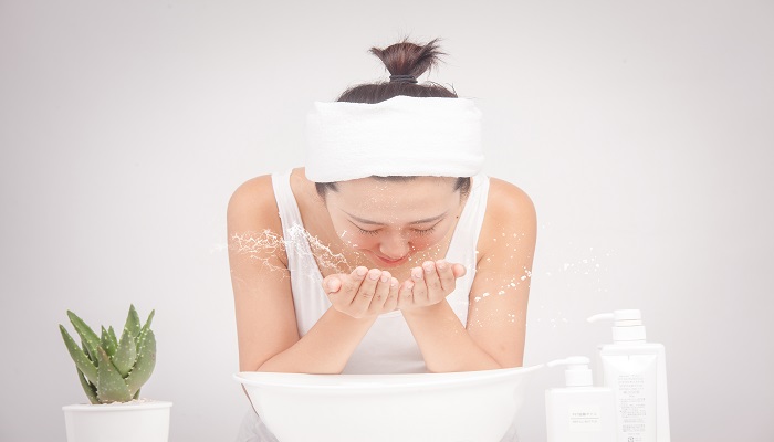 梦见洗脸是什么意思 梦见洗脸有什么预兆