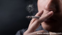 梦见自己抽烟是什么意思 梦见自己抽烟有什么预兆
