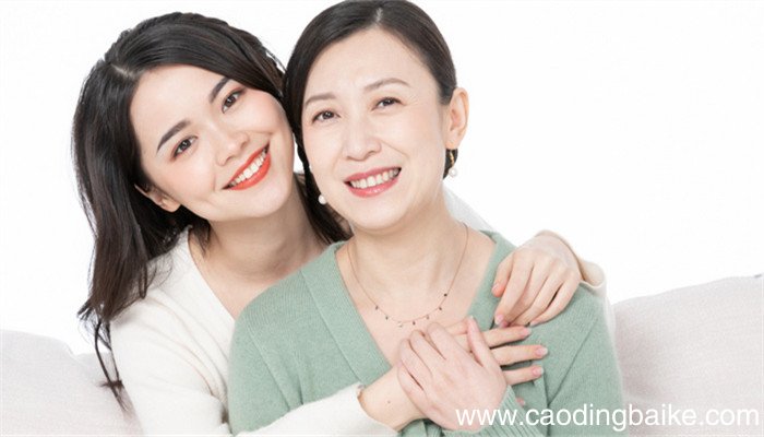 梦见已故老人来看孩子是什么意思 梦见已故老人来看孩子有什么预兆