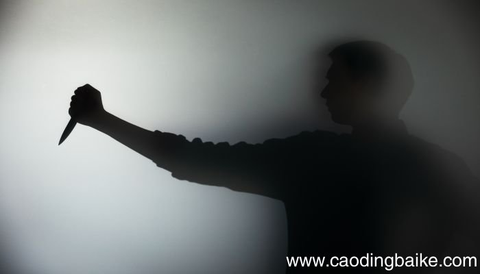 梦见有人抓我但没抓到是什么意思 梦见有人抓我但没抓到有什么预兆