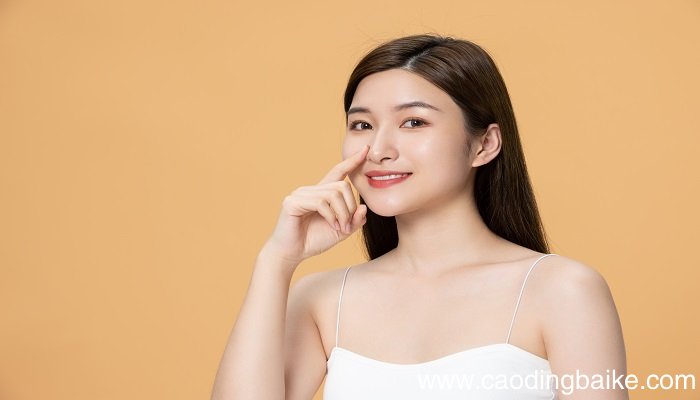 梦见自己流鼻血是什么意思 梦见自己流鼻血有什么预兆