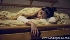 梦见自己脸上有血是什么意思 梦见自己脸上有血有什么预兆