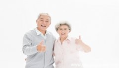 女人梦见顶部头发白了是什么意思 女人梦见顶部头发白了有什么