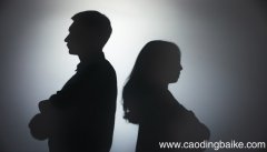 女人梦见老公和别人吵架是什么意思 女人梦见老公和别人吵架有