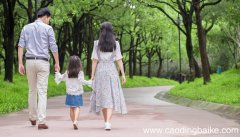 女人梦见睡在大马路上什么意思 女人梦见睡在大马路上什么预兆