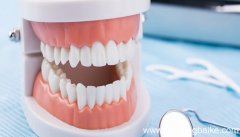 女人梦见吐满嘴碎牙什么意思 女人梦见吐满嘴碎牙什么预兆