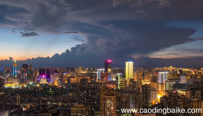 女人梦见天上出现奇景什么意思 女人梦见天上出现奇景什么预兆