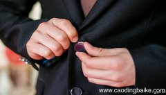女人梦见收拾旧衣服是什么意思 女人梦见收拾旧衣服有什么预兆