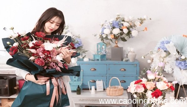 女人梦见自己流鼻血是什么意思 女人梦见自己流鼻血有什么预兆