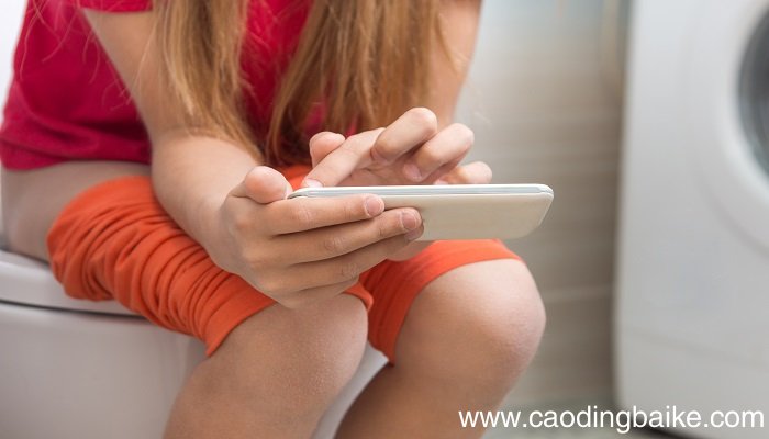 女人梦见自己拉好多屎是什么意思 女人梦见自己拉好多屎有什么预兆