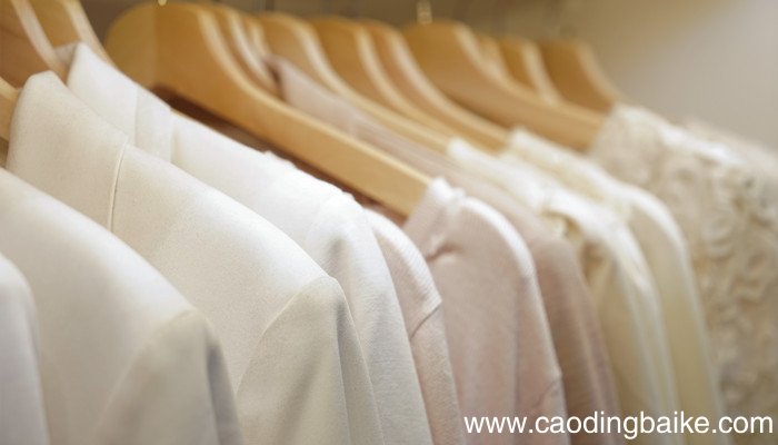 做梦卖衣服什么意思 做梦卖衣服什么预兆