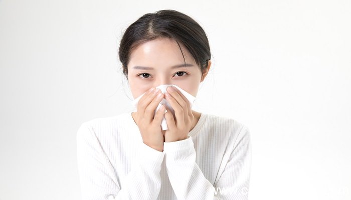 做梦梦到吐血有什么意思 做梦梦到吐血有什么预兆