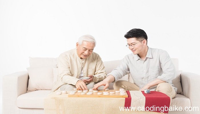 做梦长了白头发是什么意思 做梦长了白头发有什么预兆