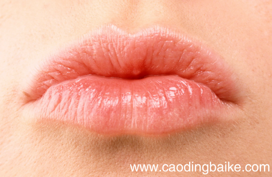 纹唇哪个颜色最自然 纹唇和涂口红哪个伤害大