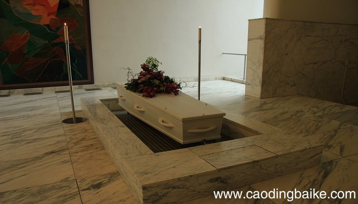 梦见葬礼 出葬是什么意思 梦见葬礼 出葬有什么预兆