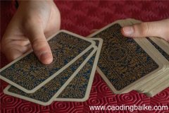梦见打牌是什么意思 梦见打牌有什么预兆