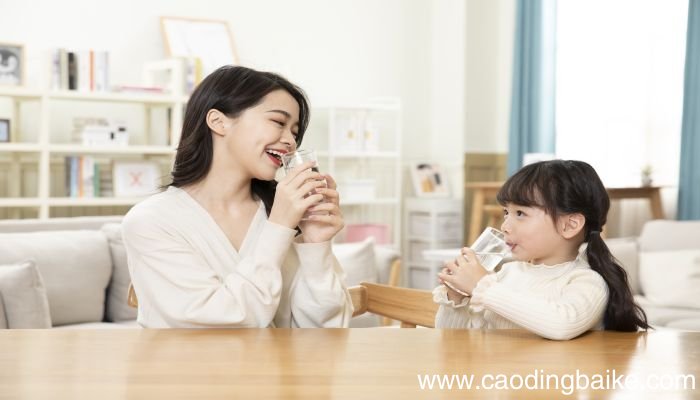 梦见抱小孩是什么意思 梦见抱小孩有什么预兆