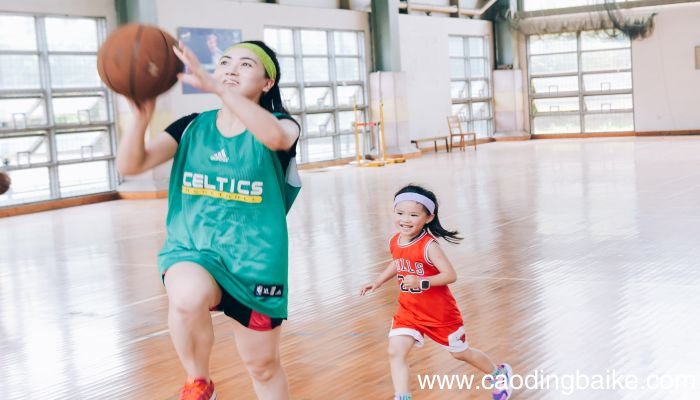 梦见打球是什么意思 梦见打球有什么预兆