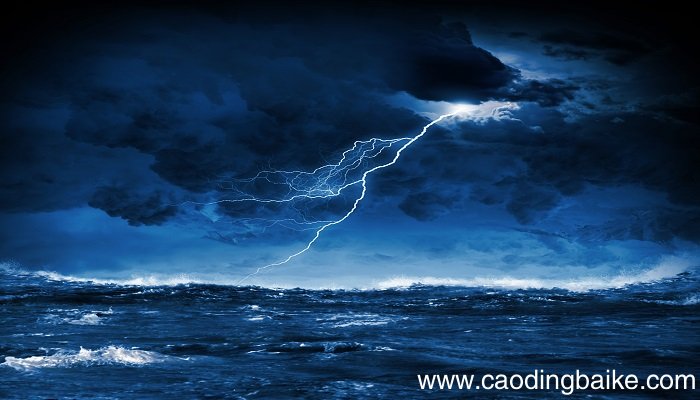 梦见打雷闪电下大雨什么意思 梦见打雷闪电下大雨预示什么