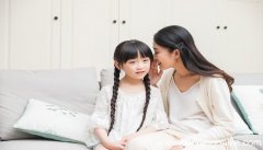 梦见喃哺细语是什么意思 梦见喃哺细语是什么预兆