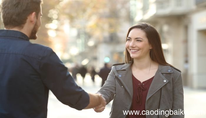 梦见闲聊是什么意思 梦见闲聊有什么预兆