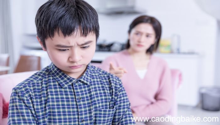 梦见训斥青年一代