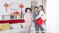梦见抱孙子 抱孙女是什么意思 梦见抱孙子 抱孙女是什么预兆